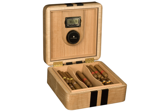 cigar humidor, high quality, High end humidor, luxury, handmade, solid spanish cedar lining, design humidor, perfect seal, perfect humidor